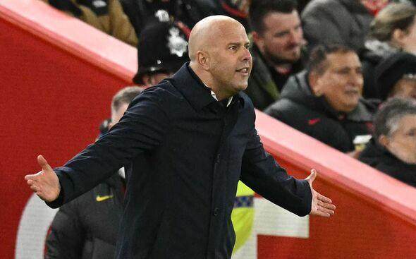 开云APP-斯洛特：我们10人作战 球员们已经表现得很好了